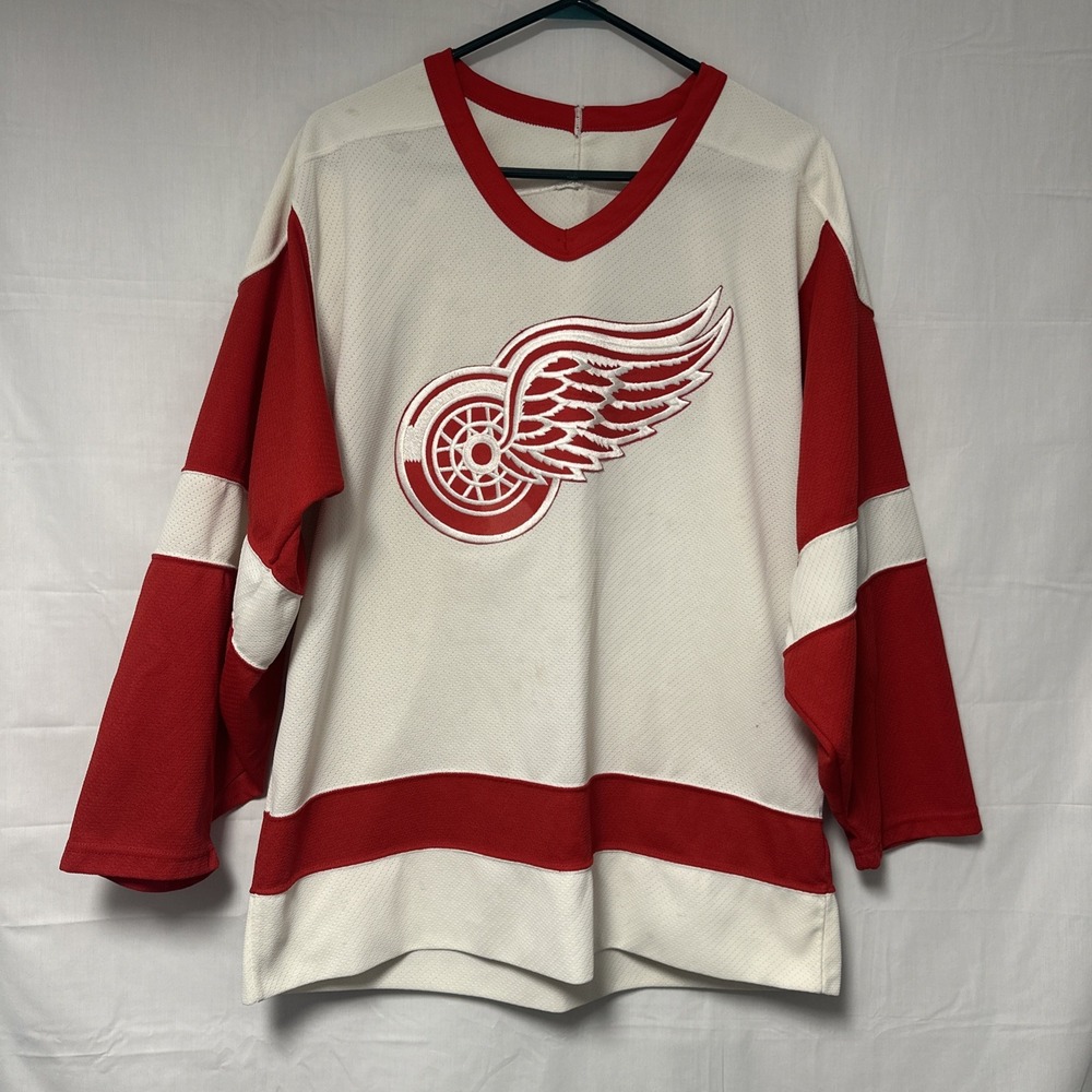 VTG Y2K CCM Detroit Red Wings NHL Hockey Jersey White Red Size Large Sports